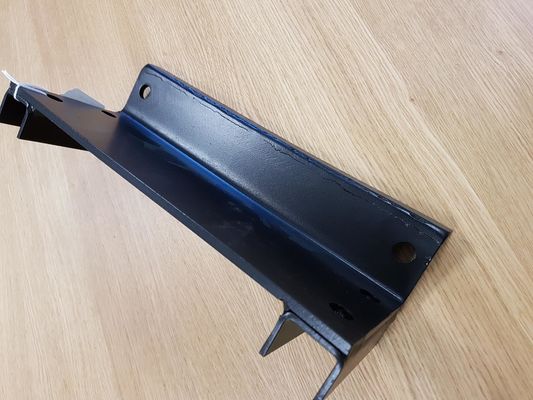 Las piezas de estampado de chapa metálica de alta resistencia Brackets metálicos negros