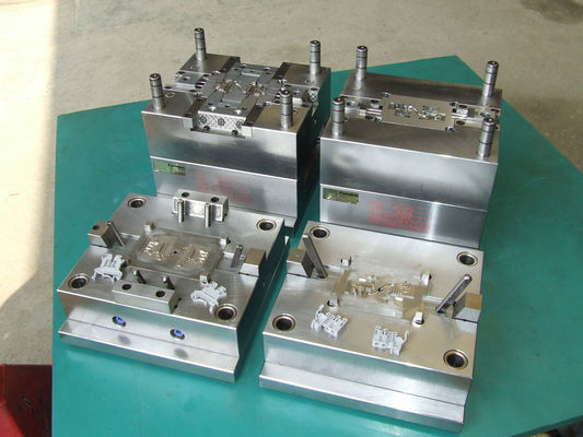 Prototipo de moldeo por inyección de alta precisión y molde de plástico 400T