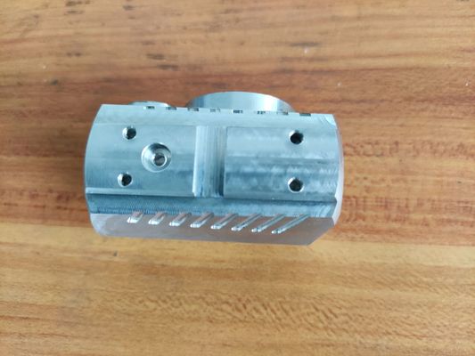 Componentes mecanizados CNC de aluminio personalizados Servicio de mecanizado CNC de precisión